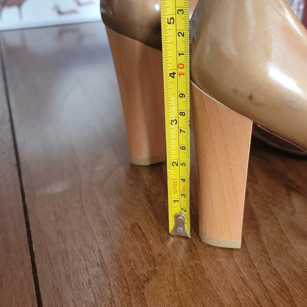 Shoes - Picture 7 of 11